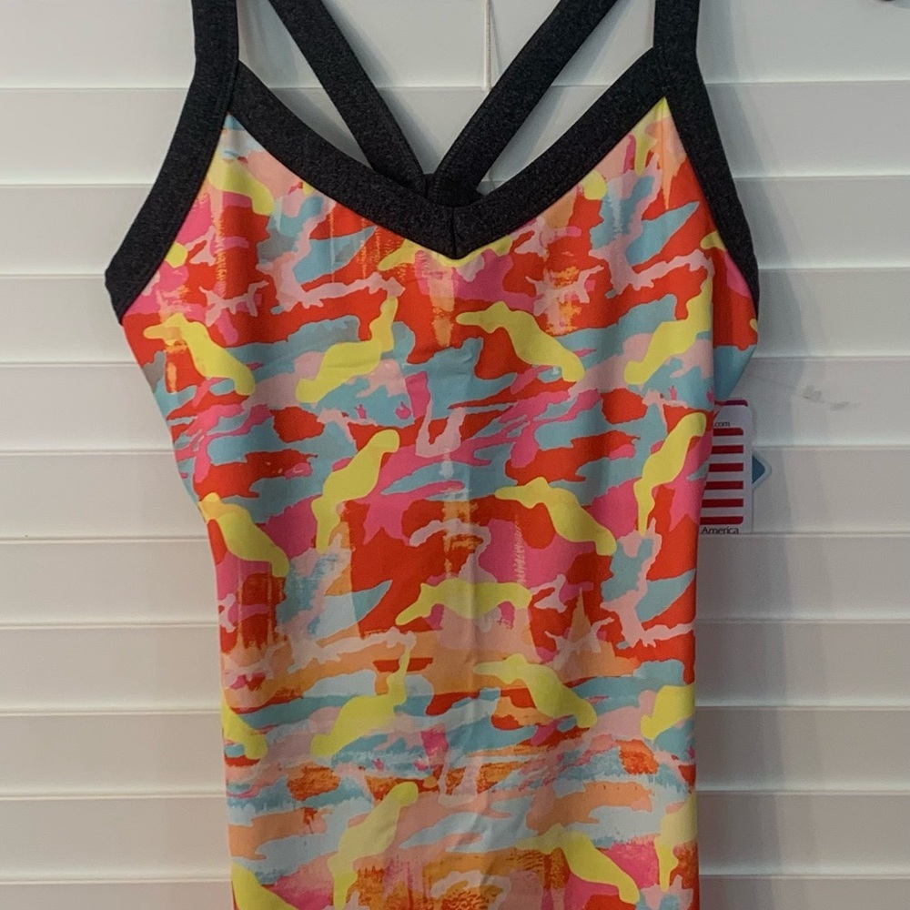 NWT KOS USA Tank Yoga Top‎